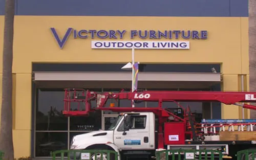 Exterior Sign Installers