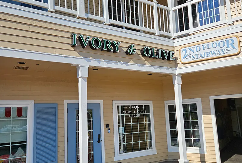 New Sign for Ivory & Olive Décor in Dana Point